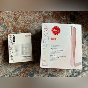 (NEW IN BOX) Dermaflash Luxe Facial Exfoliation Tool & Refill Kit